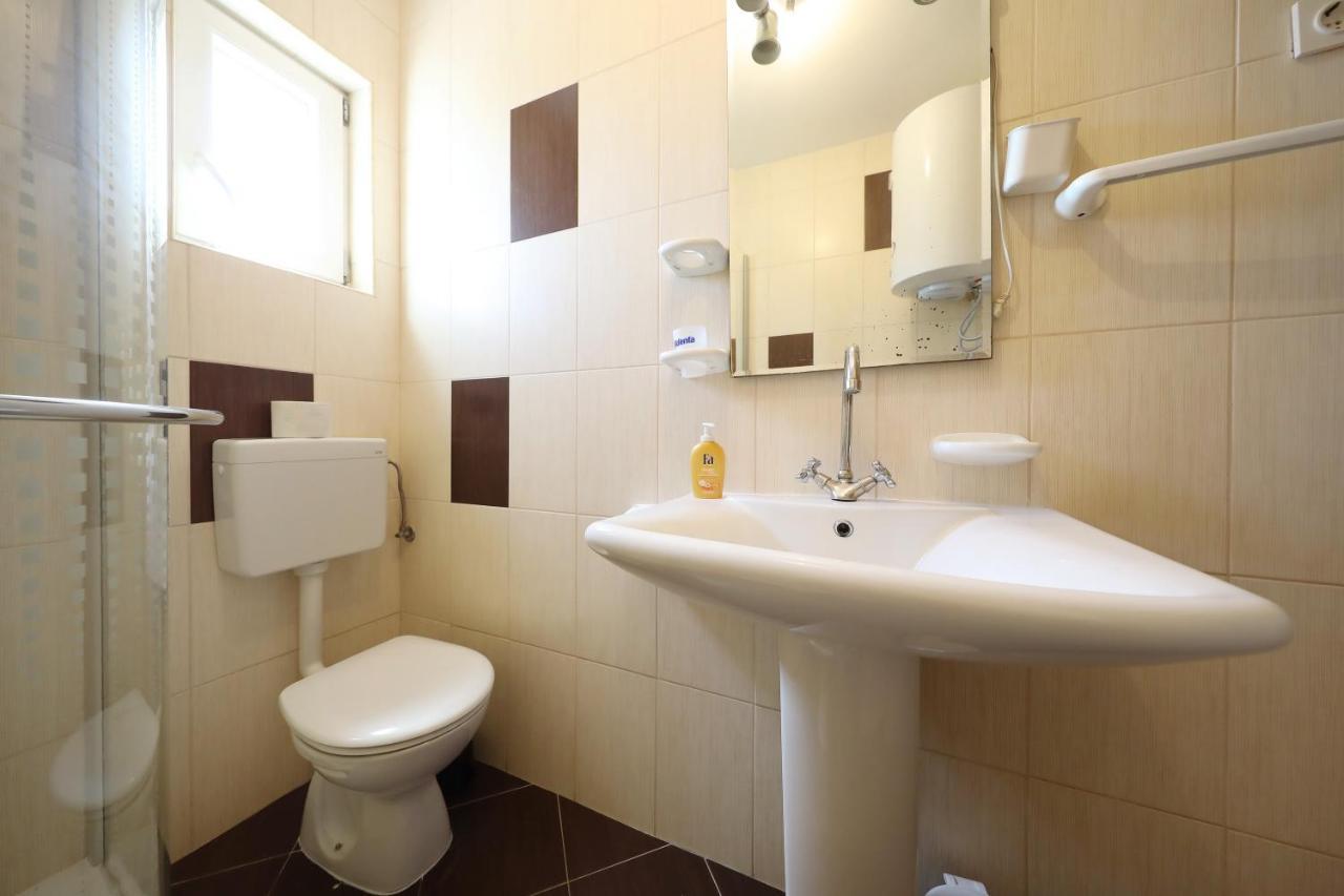 Ap Roko&Dina Apartman Nin Kültér fotó